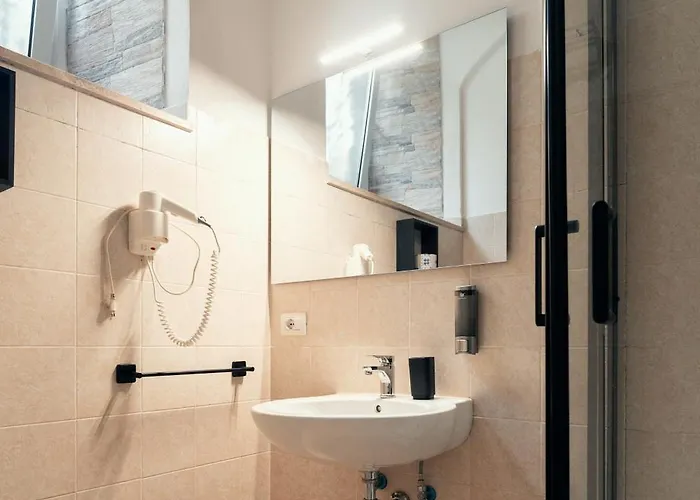 Gasthuis Saint Peter Loft 4*